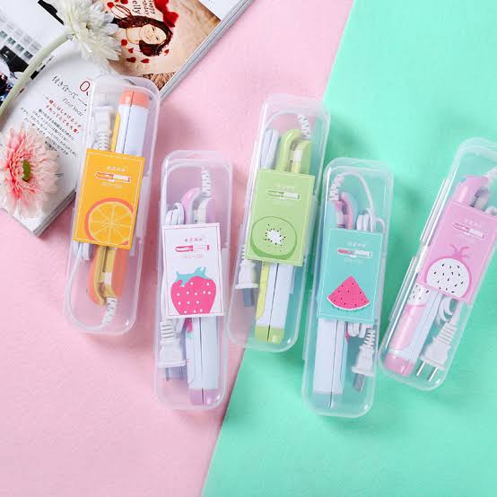 Mini hair straightener
