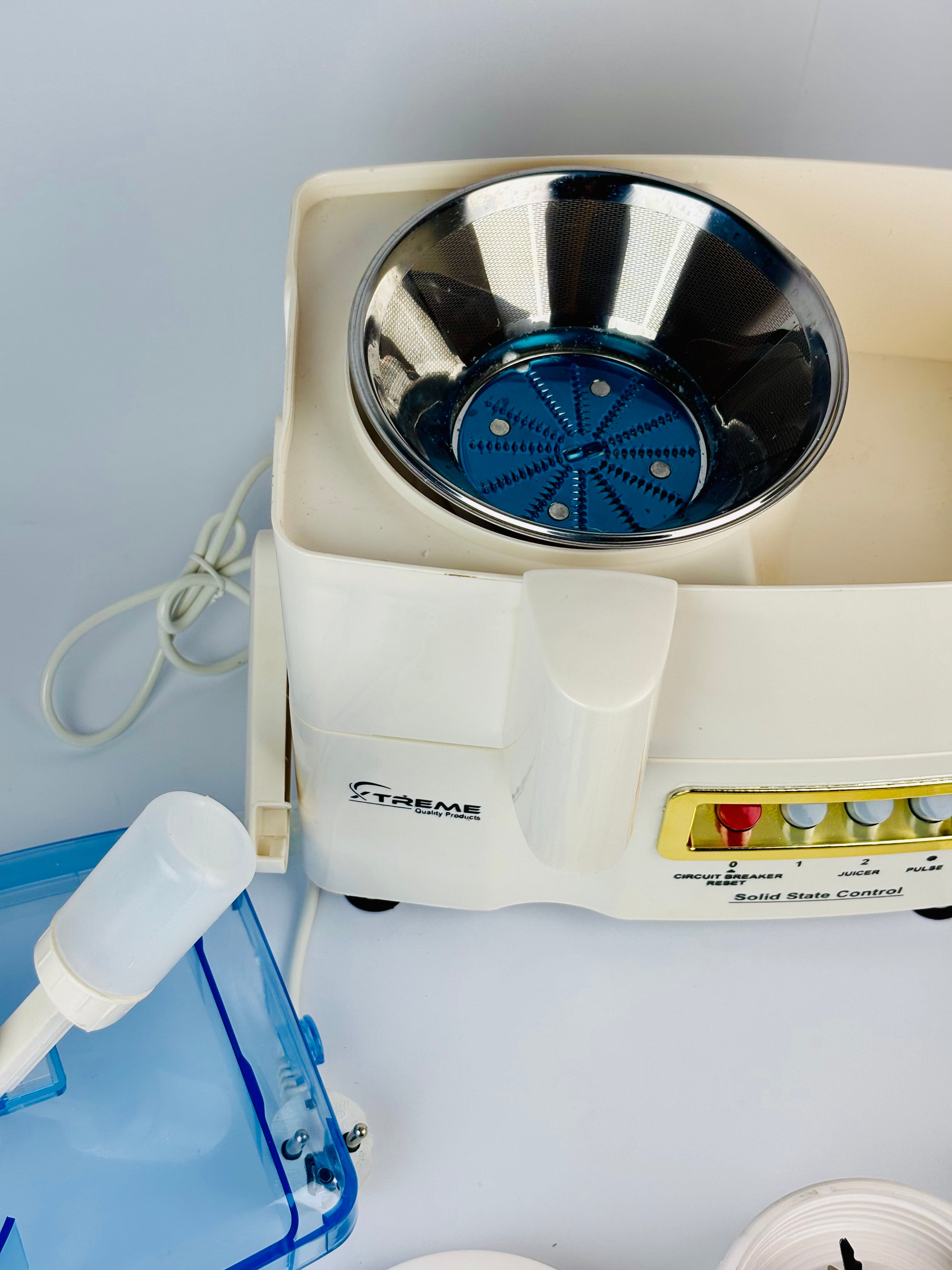 Xtreme juicer machine